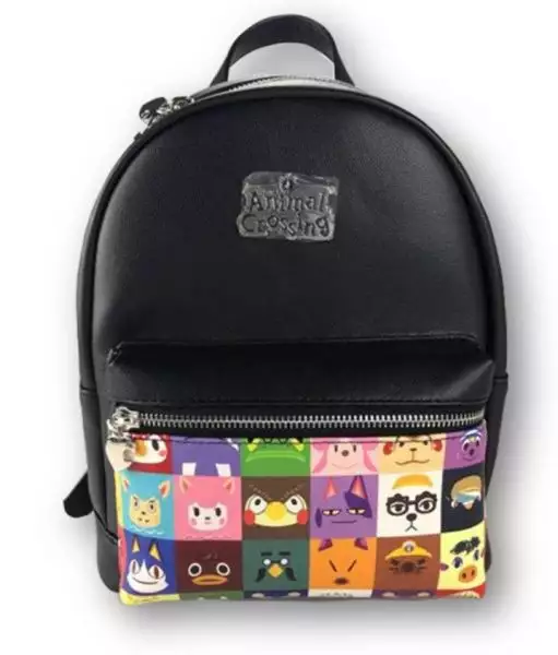 Petit sac à dos noir dans le tram de Montpellier ligne 3 Pérols étang de l'or