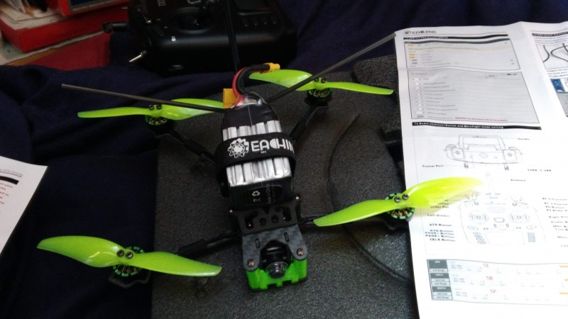 Drone Eachine Vert et Noir 250g perdu Chessy