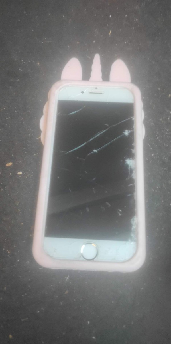 Téléphone, parking au bout de la rue de la République 86130 Jaunay-Marigny