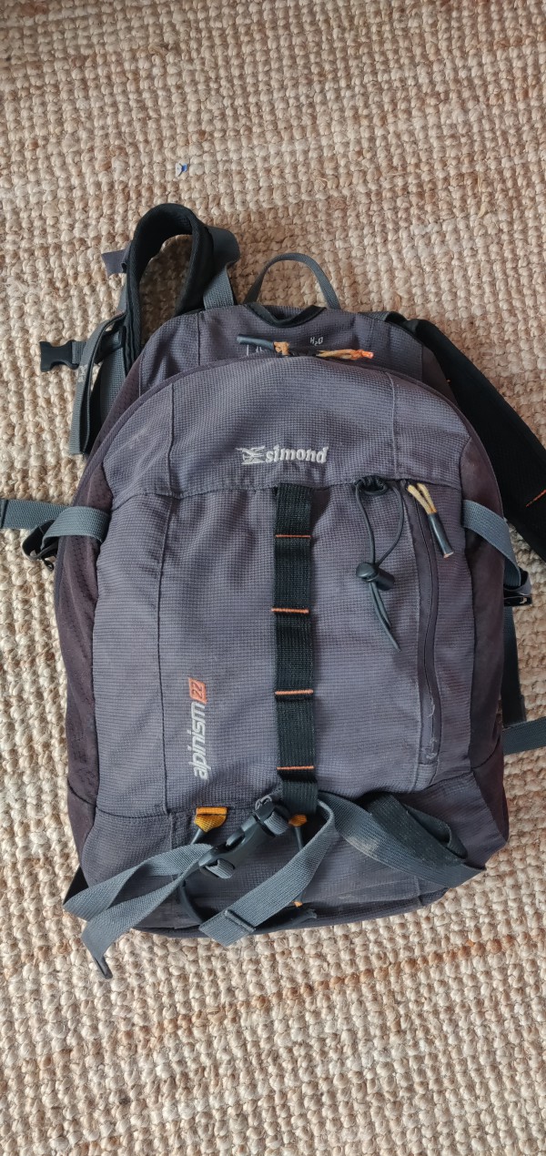 sac à dos decathlon noir les goudes callelongue