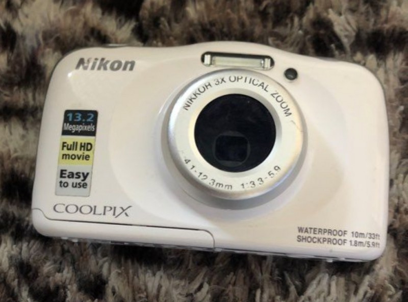 Appareil photo Nikon blanc