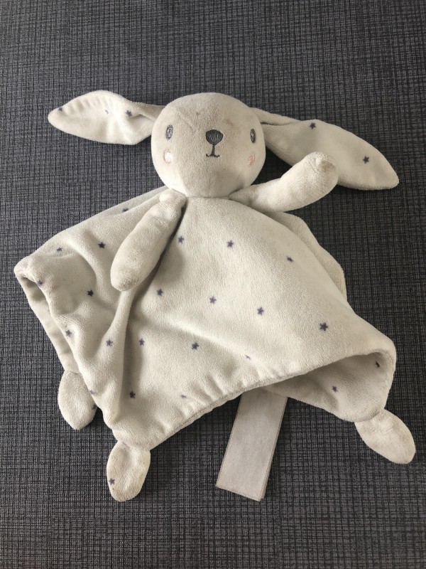 Doudou Lapin blanc à pois