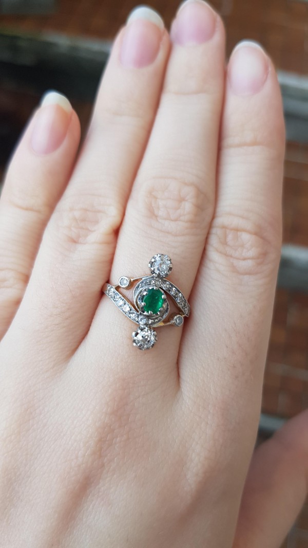 Bague ancienne Pierre Verte et Strass, Néoness République, Paris