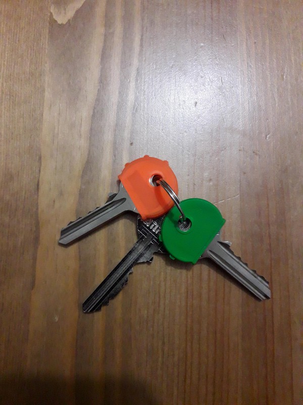 Un trousseau de 3 clefs à Dijon