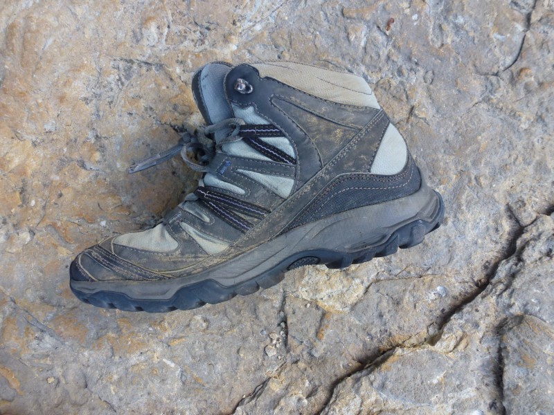 Trouvée sur le Pinet (Chartreuse) chaussure rando droite
