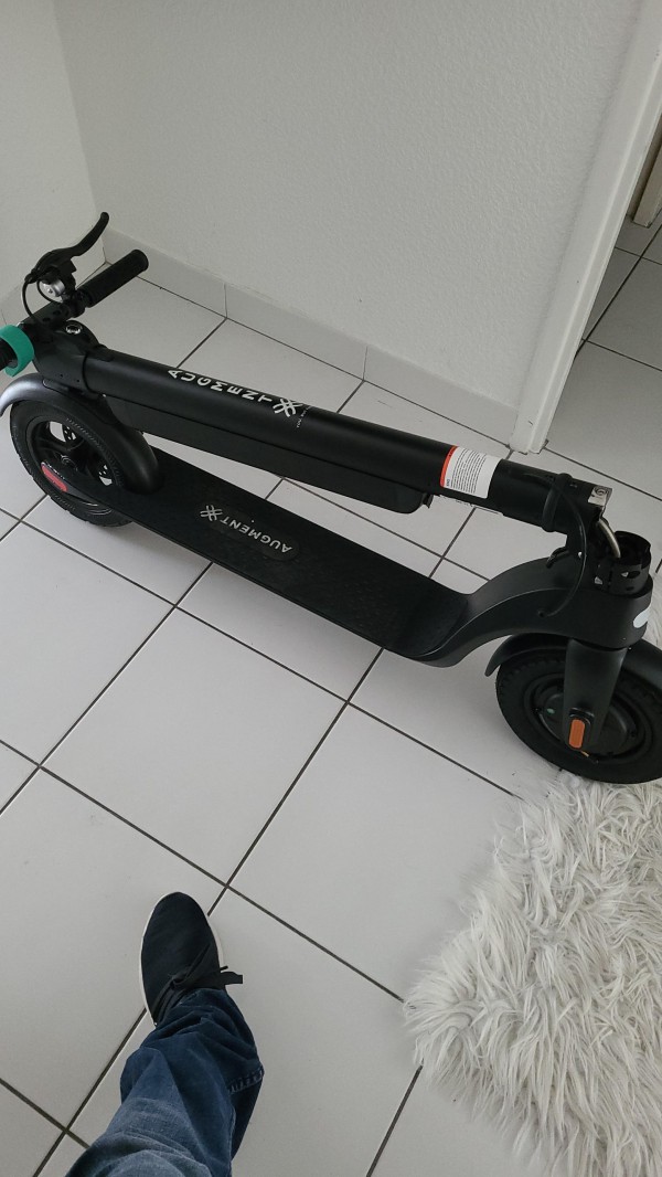 Trotinette augment eco modele ES 210 Neuve .