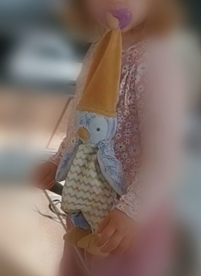 Pingouin tape à l'œil