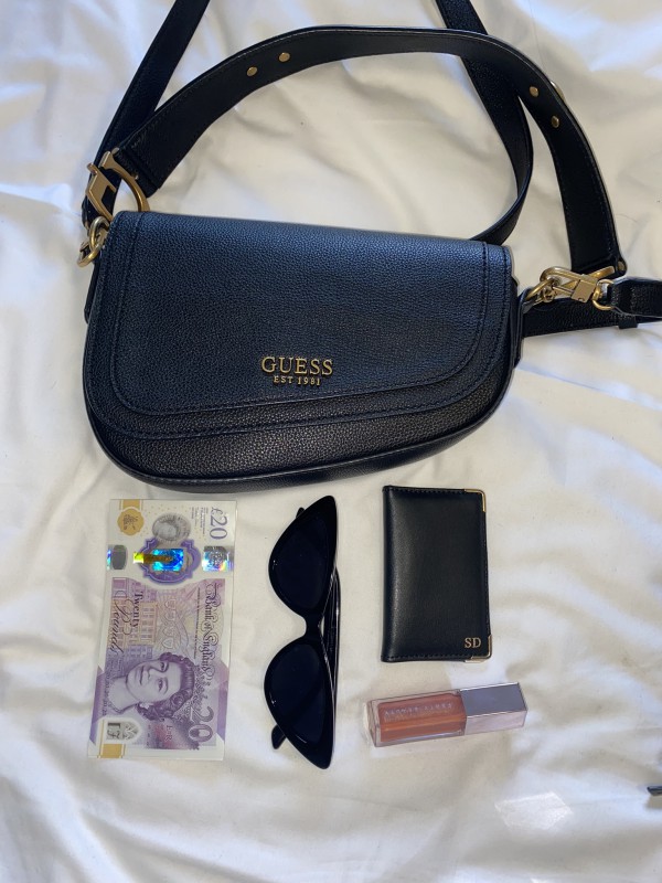 Sac à main Guess noir cuir bandoulière