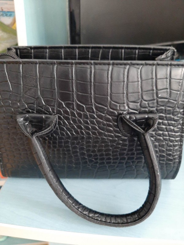 Sac à main Trouvé à Marseille