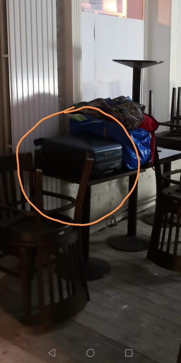 Perdu valise bleu foncé à Bruxelles