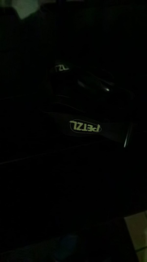 Lampe Frontale Petzl, lac de divonne côté marais..