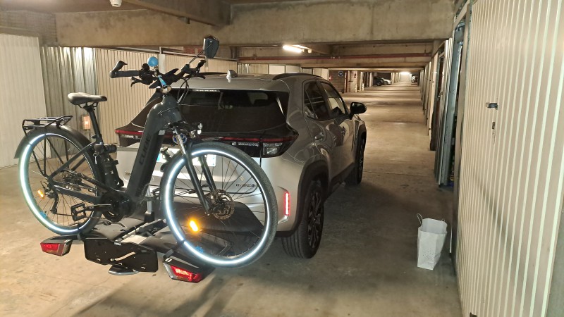 Vélo assistance électrique CUBE Touring Hybride 500 gris