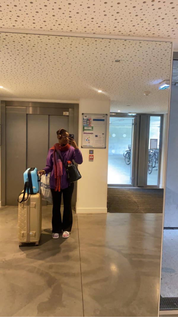 Perdu petite valise vanity cabine bleu ciel marque travel’s dans un intercité Nantes-bordeaux le 05 mars 2023