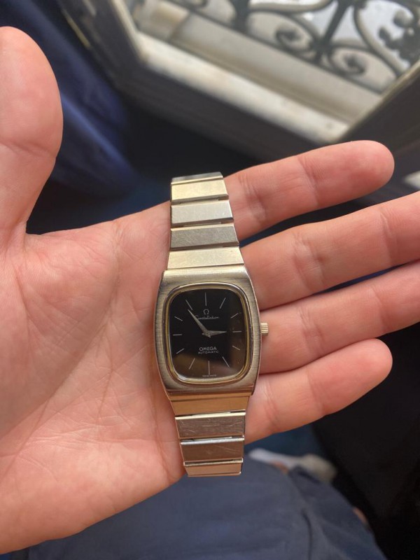 Perdu fausse montre Oméga en fer