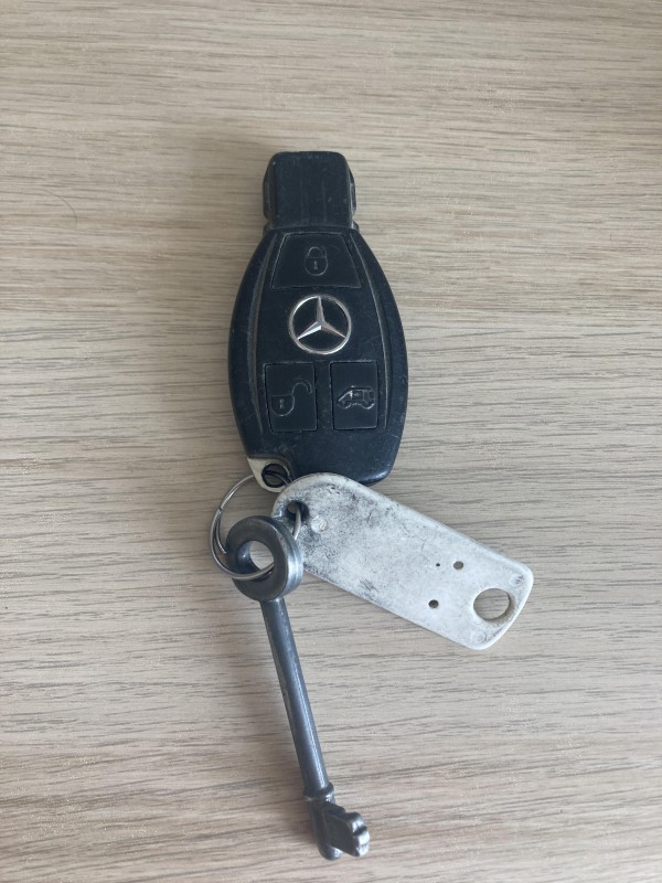 Clé mercedes