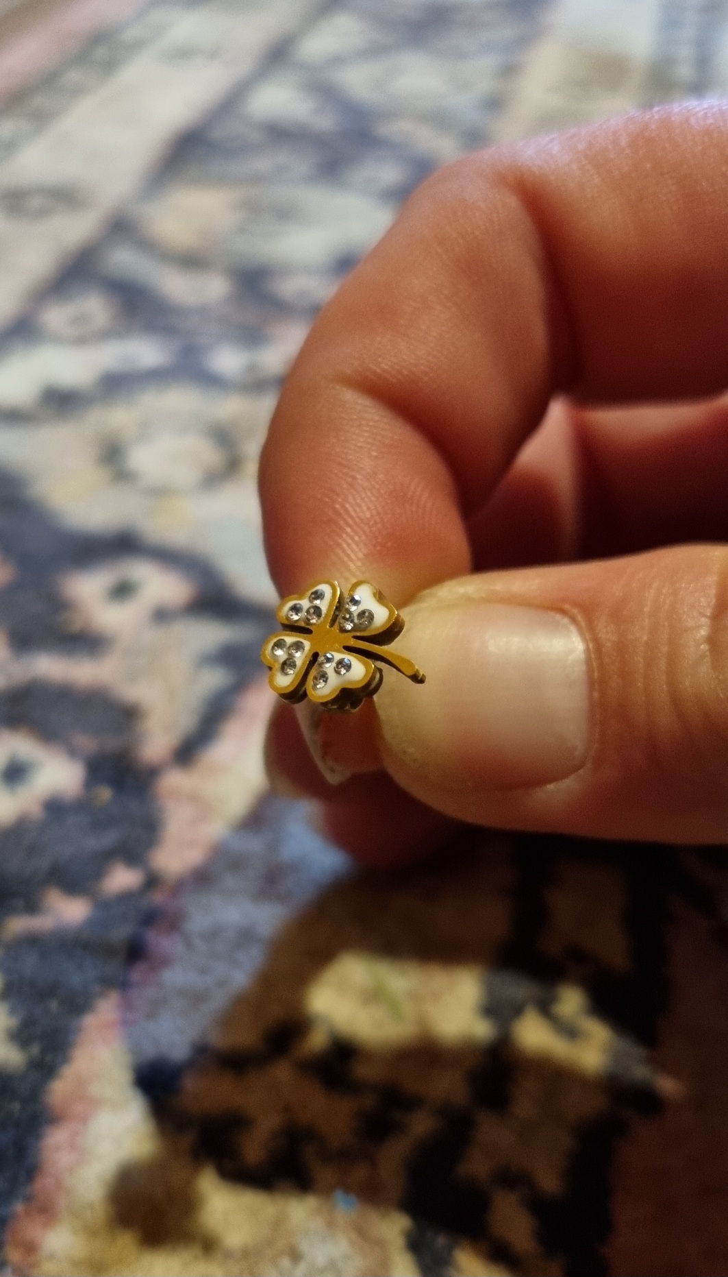 Perdu 1 boucle d'oreille forme trefle, à caussade