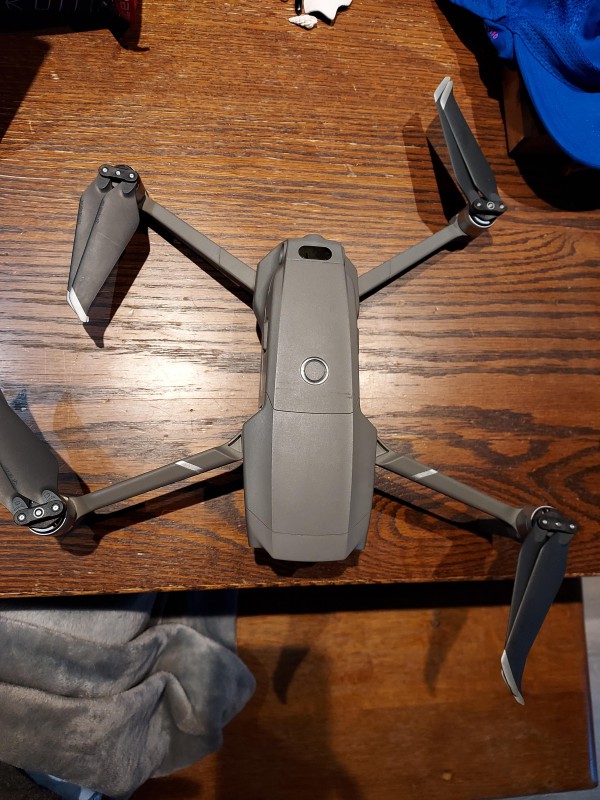 Drone DJI Mavic 2 trouvé à Saint Pierre Quiberon, côte sauvage