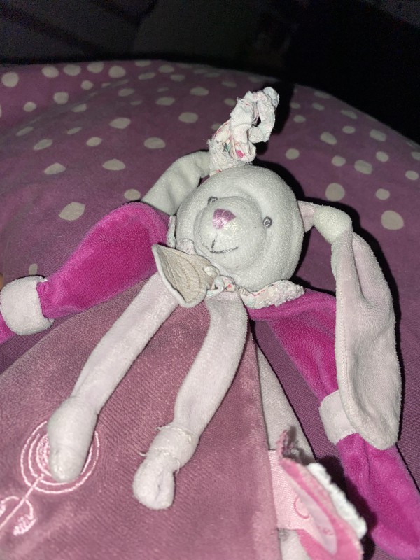Doudou lapin blanc rose et fushia marque doudou et compagnie