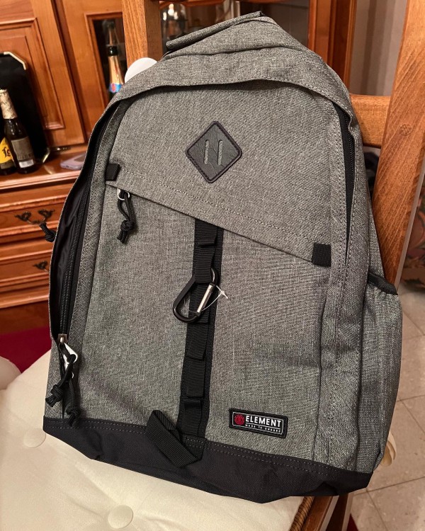Perdu sac à dos Élément gris à Lons le saunier