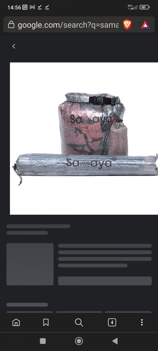Sachet gris de tente contenant 3 arceaux et une dizaine de sardine