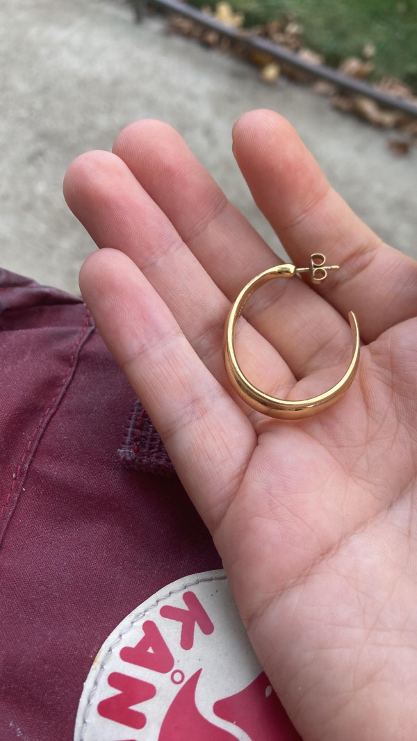 Perdu boucle d’oreille créole Louise Damas