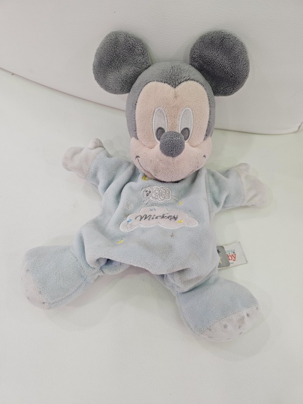 Trouvé Doudou Mickey bleu Grande Pharmacie de Péron