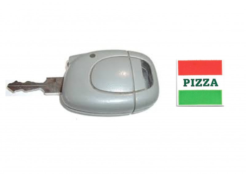 Perdu clef Renault avec porte Clef Pizza