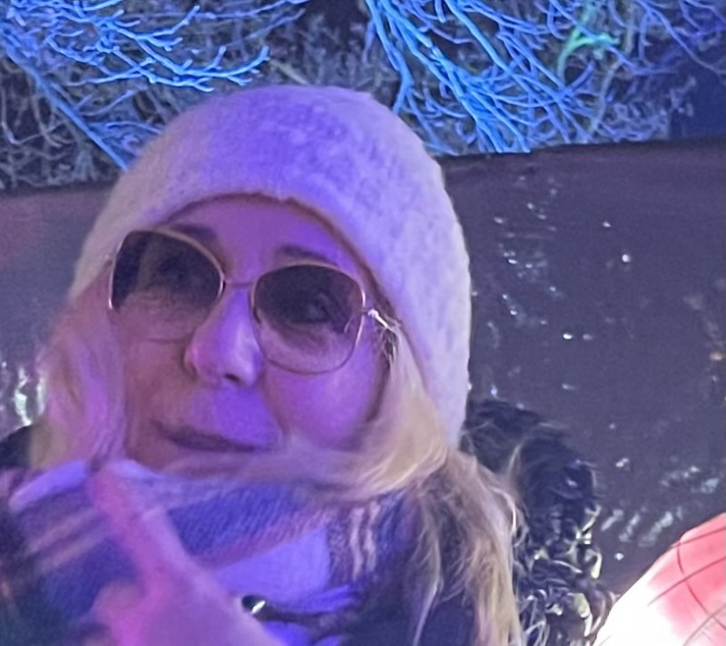 Boîtier de lunettes de vue avec lunettes au marché de Noël de Metz jeudi 28 décembre