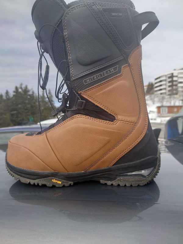 chaussure de snowboard marron marque nitro