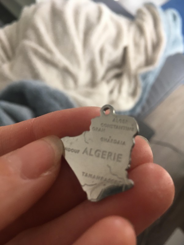 Pendentif Algérie à la clef de St pierre - Elancourt