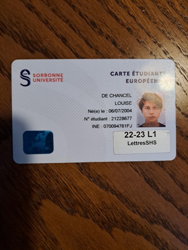 Carte étudiant volée