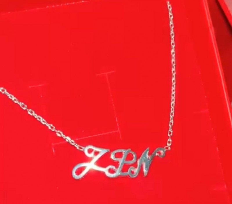 Perdu chaine en argent colier avec initiale JpN